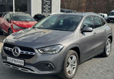 Mercedes-Benz GLA 200, 2021