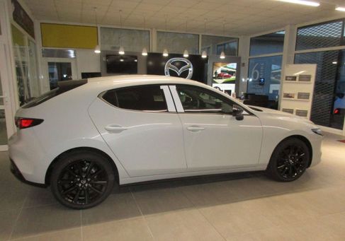 Mazda 3, 2026