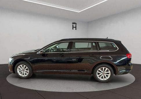 Volkswagen Passat, 2022