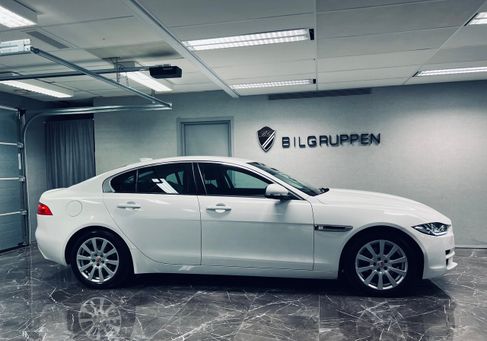 Jaguar XE, 2018
