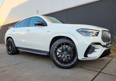 Mercedes-Benz, 2025