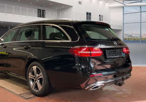 Mercedes-Benz E 220, 2020