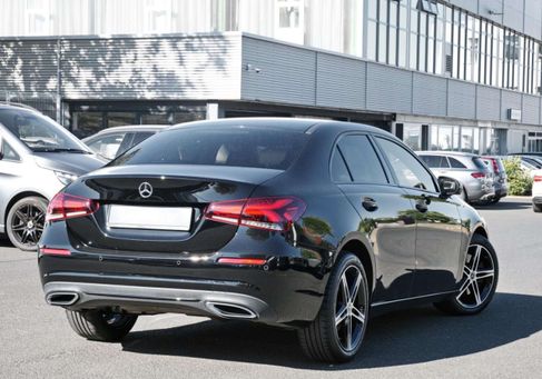 Mercedes-Benz A 250, 2022