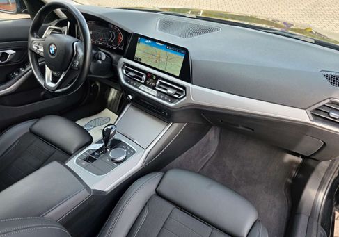 BMW 320, 2020