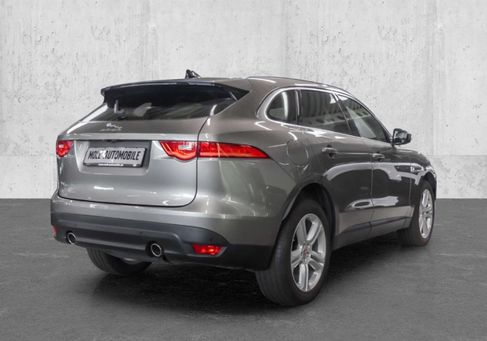 Jaguar F-Pace, 2020