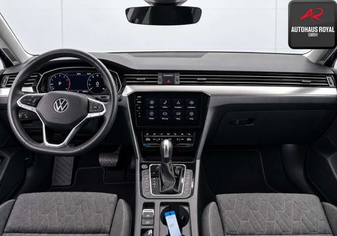 Volkswagen Passat, 2023 2
