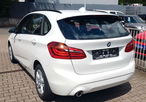BMW 216, 2019
