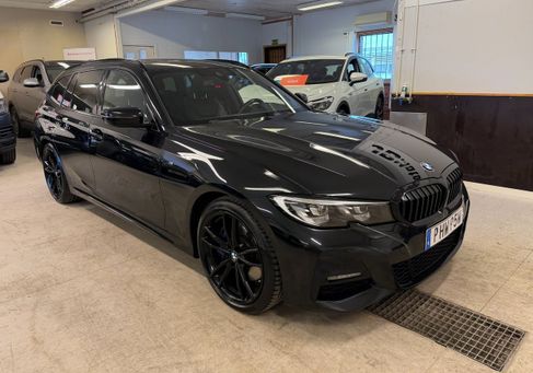 BMW 330, 2021