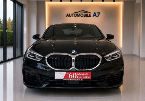 BMW 118, 2023