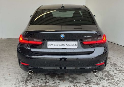 BMW 320, 2021