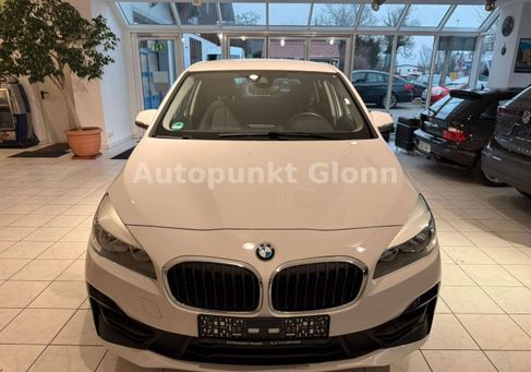 BMW 216, 2020