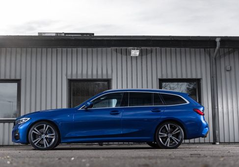 BMW 330, 2020