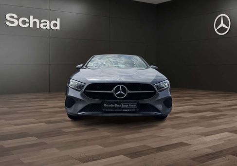 Mercedes-Benz A 180, 2025