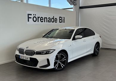 BMW 330, 2025