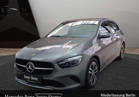 Mercedes-Benz B 180, 2026