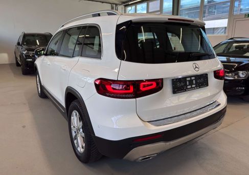Mercedes-Benz GLB 200, 2021