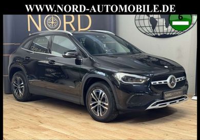 Mercedes-Benz GLA 200, 2023