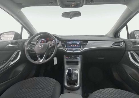 Opel Astra, 2019
