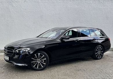 Mercedes-Benz E 300, 2022