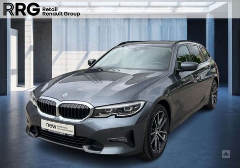 BMW 330, 2021