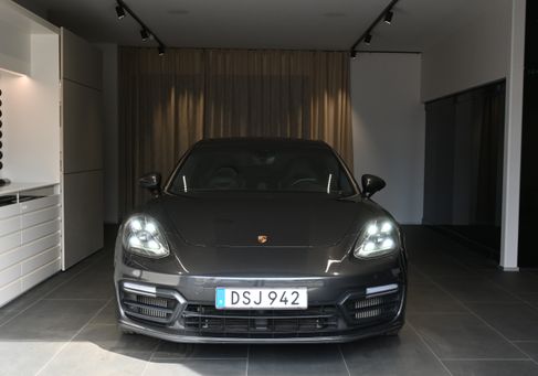 Porsche Panamera, 2019