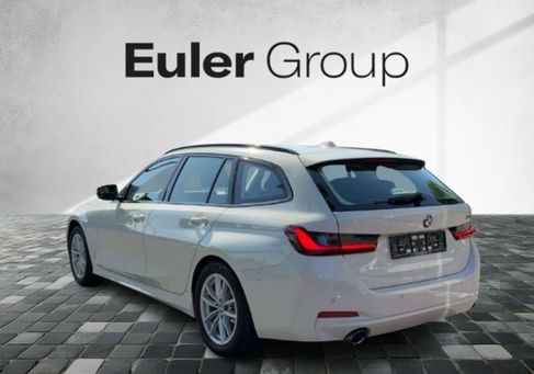 BMW 318, 2023