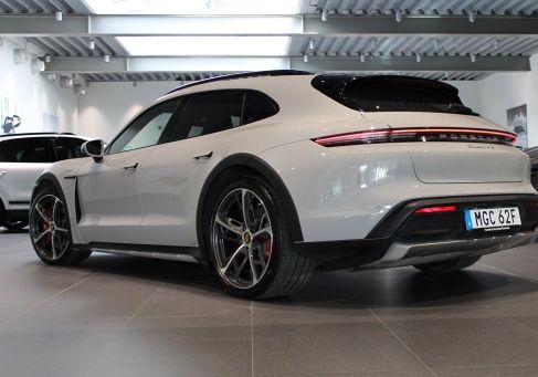 Porsche Taycan, 2022