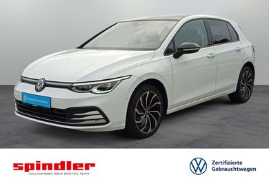 Volkswagen Golf, 2023