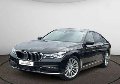 BMW 740, 2017