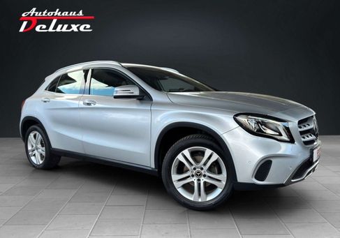 Mercedes-Benz GLA 200, 2020