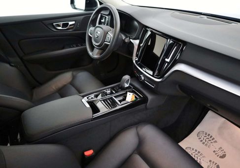 Volvo V60, 2021