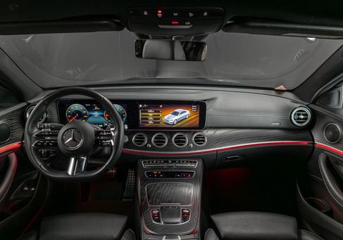 Mercedes-Benz E 300, 2023
