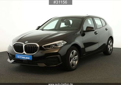 BMW 118, 2021