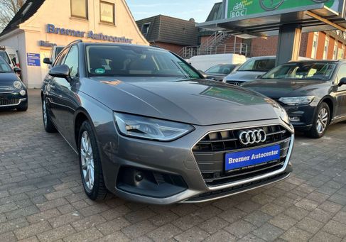Audi A4, 2022