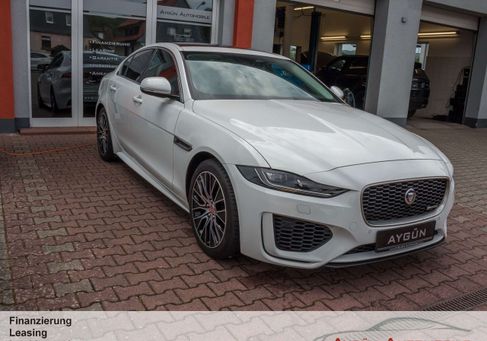 Jaguar XE, 2022