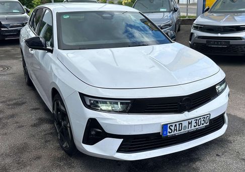 Opel Astra, 2024
