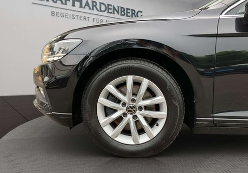 Volkswagen Passat Variant, 2024 3