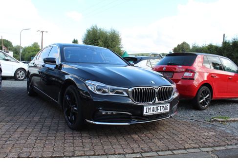 BMW 740, 2018