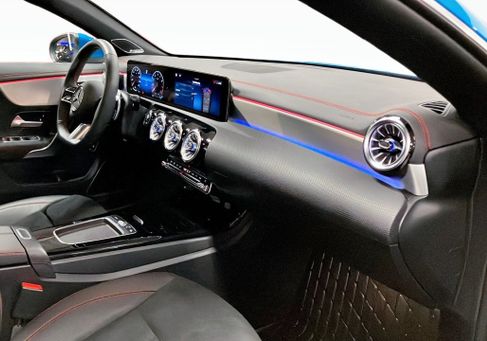 Mercedes-Benz CLA 200 Shooting Brake, 2025