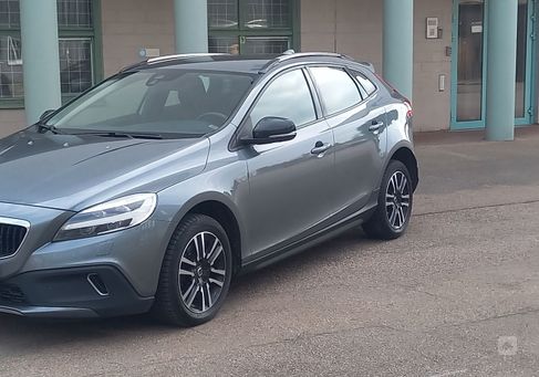 Volvo V40 Cross Country, 2018