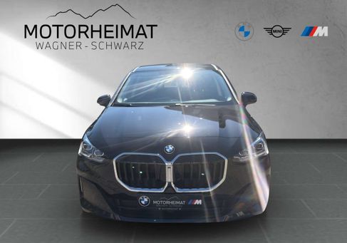BMW 220, 2025 3