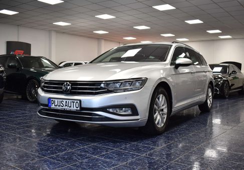 Volkswagen Passat, 2021