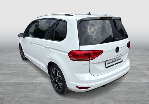 Volkswagen Touran, 2023 3