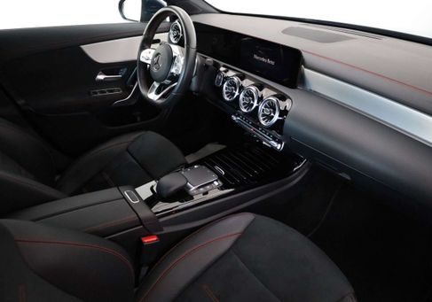Mercedes-Benz CLA 250, 2022