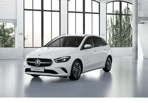 Mercedes-Benz B 180, 2025
