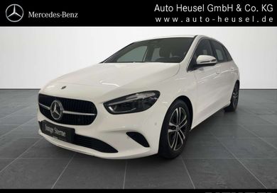 Mercedes-Benz B 180, 2023