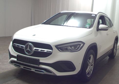 Mercedes-Benz GLA 220, 2020