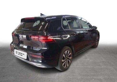 Volkswagen Golf, 2022 3