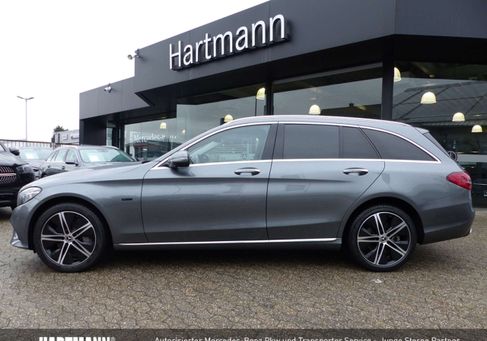 Mercedes-Benz C 300, 2020