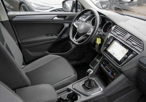 Volkswagen Tiguan, 2021 3